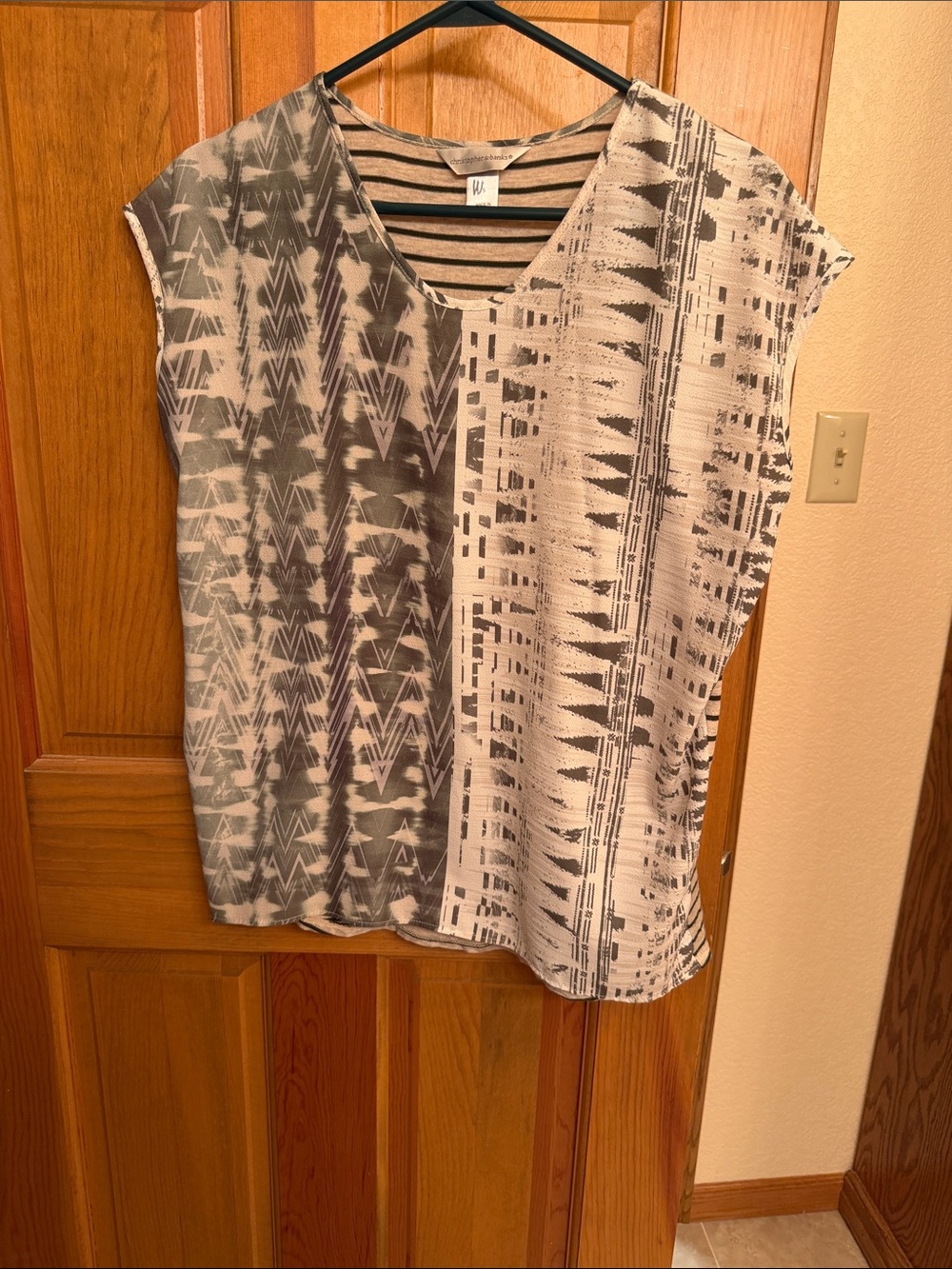 Christopher & Banks Two-Tone Geometric V-Neck Top in Gray and Cream